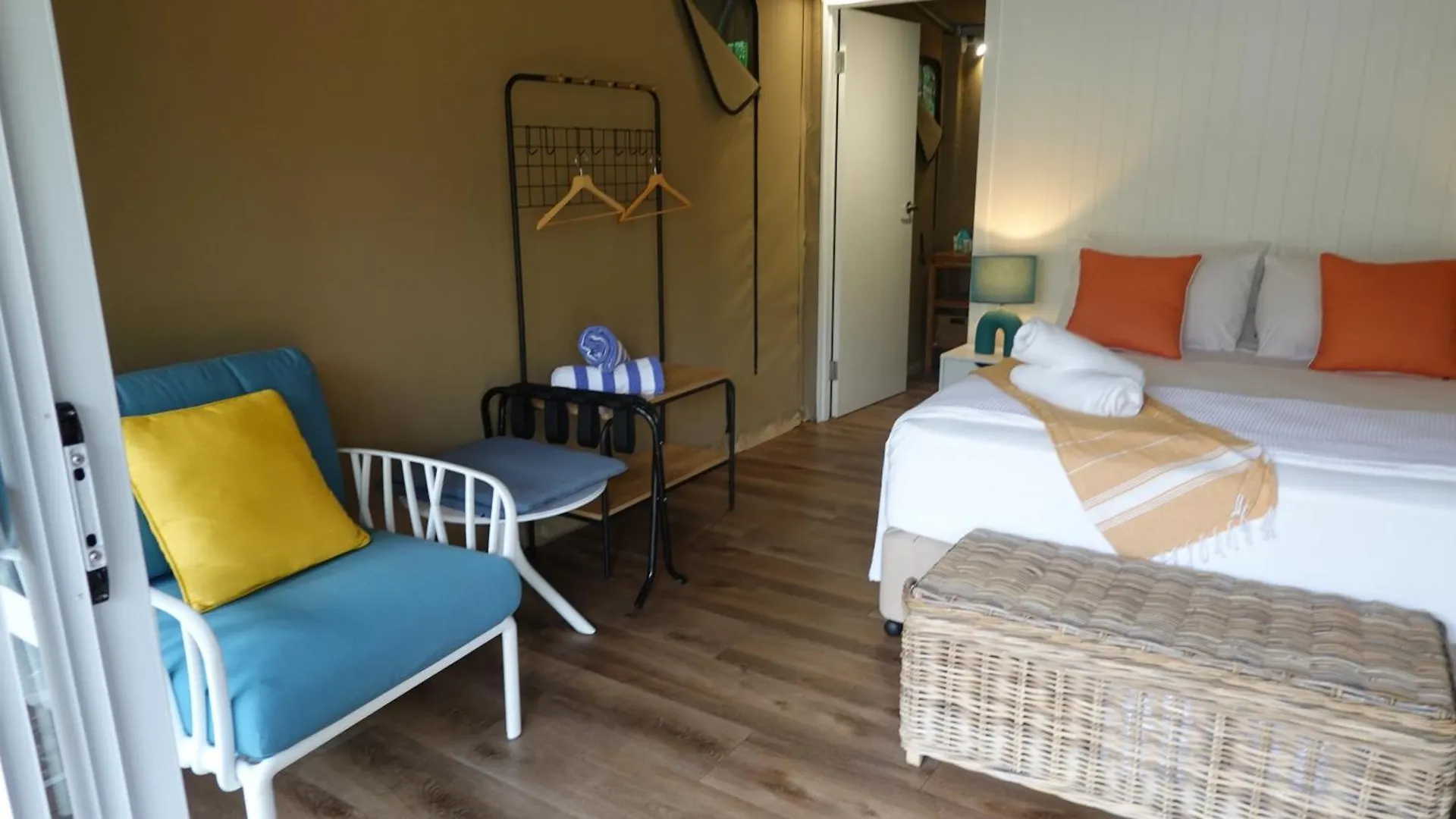 Hotel Magnetic Glamping Nelly Bay 0*,