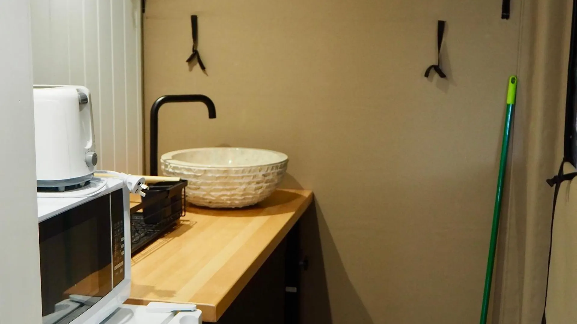 Luxuszelt Hotel Magnetic Glamping Nelly Bay Australien