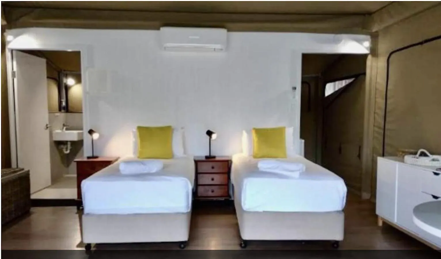 Magnetic Glamping Hotel Nelly Bay 0*,  Australia