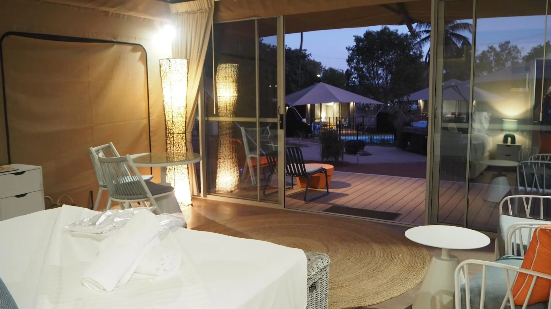 Magnetic Glamping Hotel Nelly Bay Australia